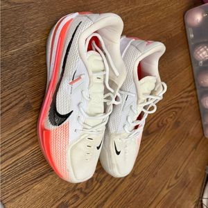 Nike basketball shoe